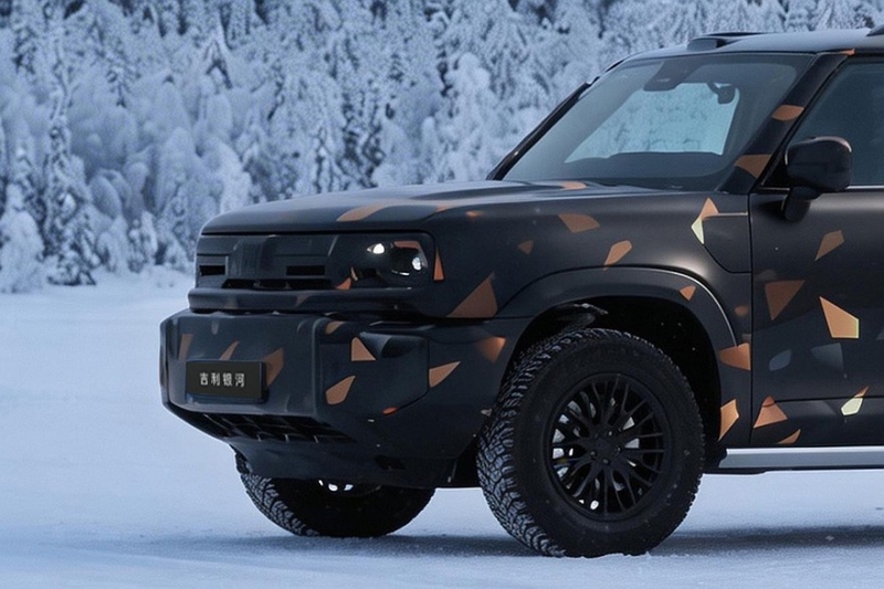 Линейку Geely пополнит брутальный кроссовер: официальные фото