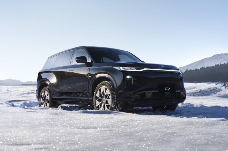 На российском рынке стартовали продажи кроссовера GAC S7, цены известны