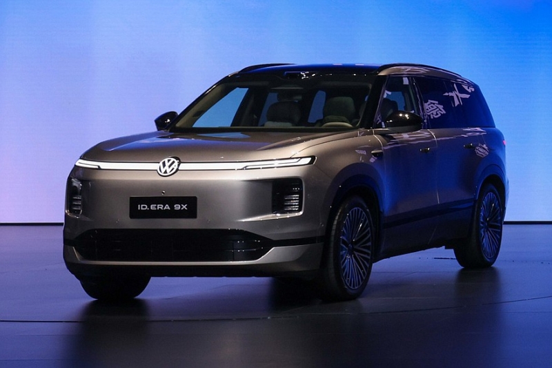 Новейший кроссовер Volkswagen ID.Era 9X стартует с полным приводом