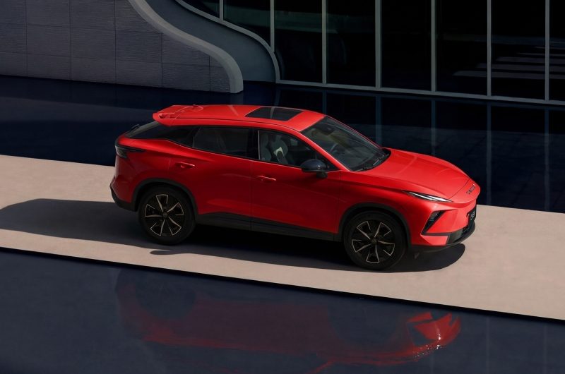 Omoda вошла в тройку самых популярных у российских женщин автомобильных брендов