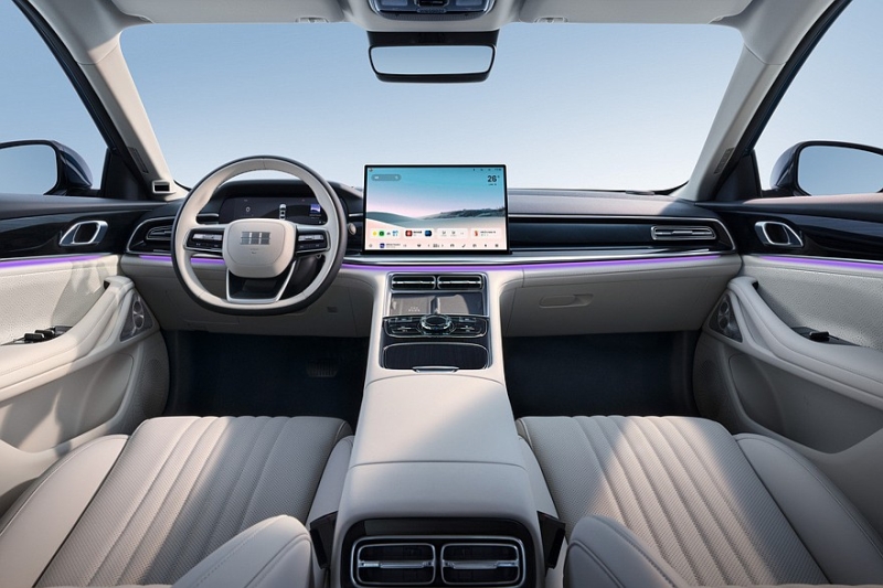 Полноприводный седан Geely Galaxy Starshine 7: новые фото и подробности