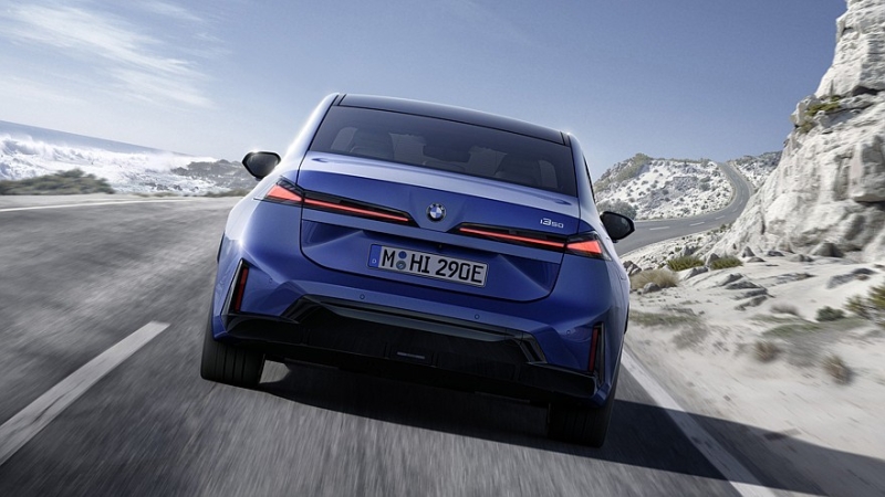 Рассекречен седан BMW i3: новый фирменный стиль, 469-сильная установка и запас хода в 900 км