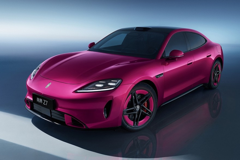 Семейство Shangjie Z7 от SAIC и Huawei: седан и универсал в стиле Porsche