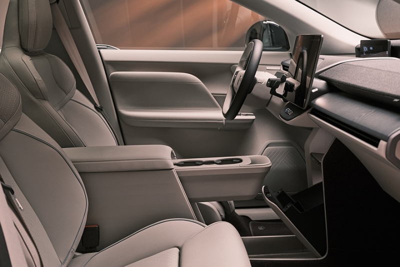 Volvo наращивает производство EX60 и не планирует выпускать кросс-купе на его базе