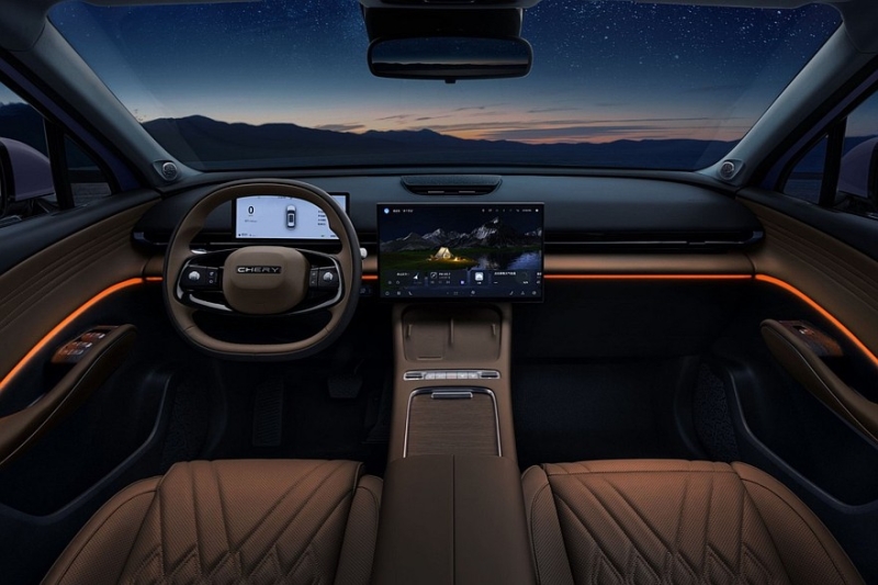 Chery Tiggo 7: рестайлинг самого доступного кроссовера и новая версия на базе Omoda C7