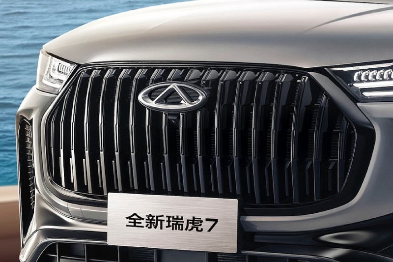 Chery Tiggo 7: рестайлинг самого доступного кроссовера и новая версия на базе Omoda C7