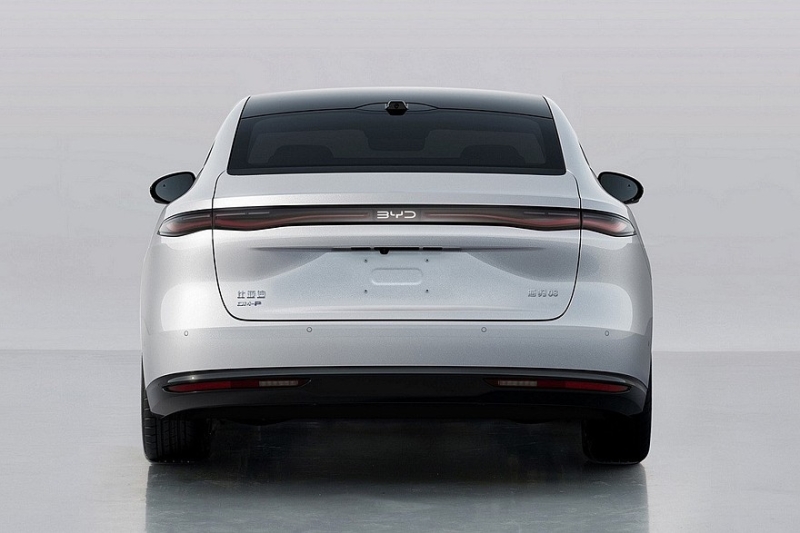 Флагманский седан BYD Seal 08 готовится к старту продаж