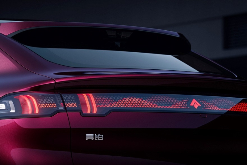 GAC анонсировал купеобразный кроссовер Hyptec S600: не такой уж он и новый