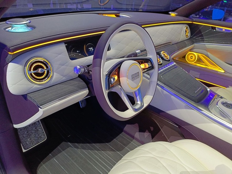 Geely показала концепт, демонстрирующий развитие дизайна семейства Galaxy