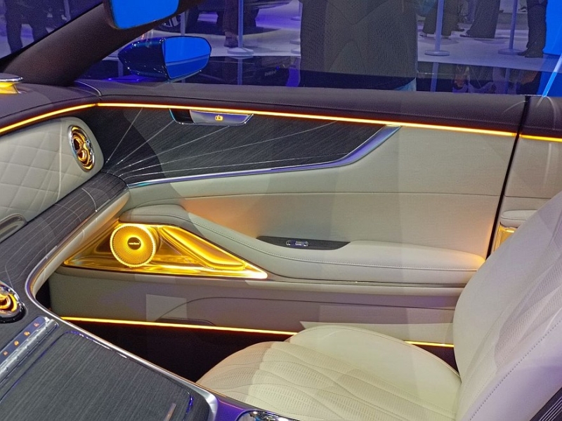 Geely показала концепт, демонстрирующий развитие дизайна семейства Galaxy