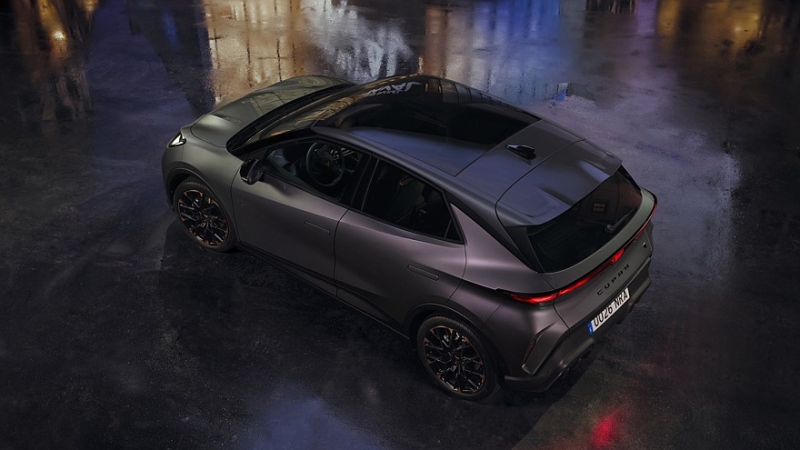 Готов соперник для Renault 5 и Alpine A290: полностью рассекречен хэтчбек Cupra Raval