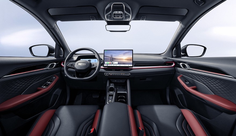 Кроссовер Geely Coolray вернулся на российский рынок