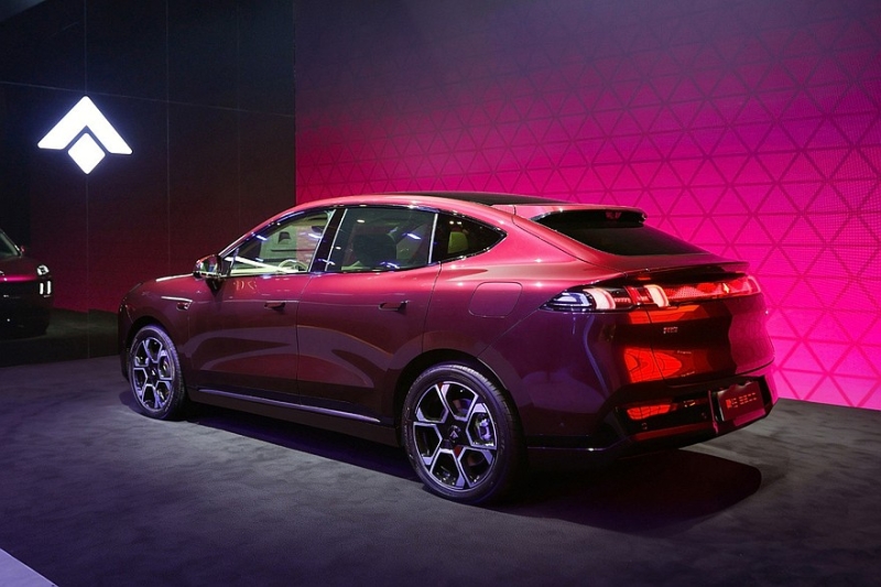 Купеобразный кроссовер Hyptec S600 от GAC: несколько вариантов начинки, есть полный привод