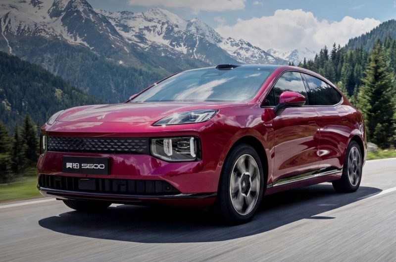 Купеобразный кроссовер Hyptec S600 от GAC: несколько вариантов начинки, есть полный привод