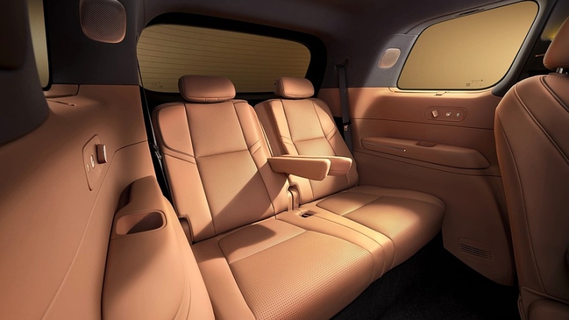 Leapmotor D19 выходит на рынок: 1000 вольт, богатое оснащение и очень агрессивные цены