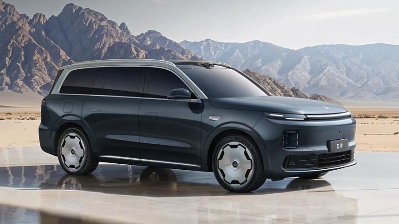 Leapmotor D19 выходит на рынок: 1000 вольт, богатое оснащение и очень агрессивные цены