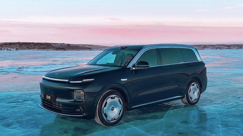 Leapmotor D19 выходит на рынок: 1000 вольт, богатое оснащение и очень агрессивные цены