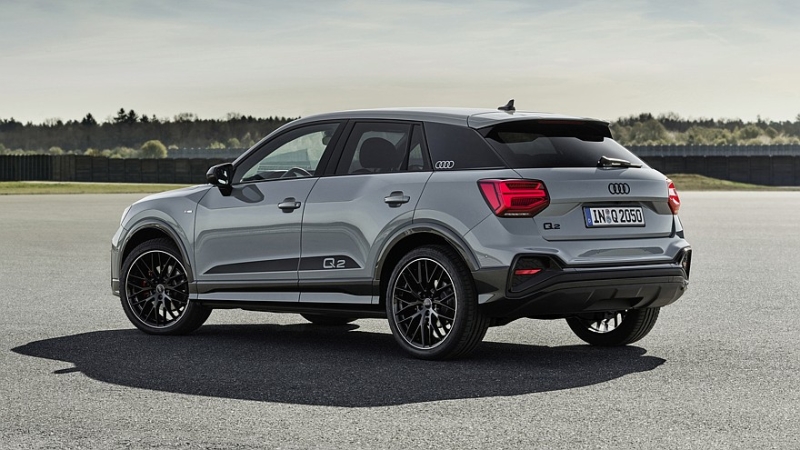 Маленький хэтчбек Audi A1 и компактный кроссовер Q2 покинули конвейер