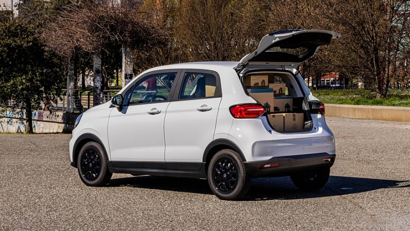 Маленький хэтчбек Leapmotor T03 превратили в фургон, цена известна