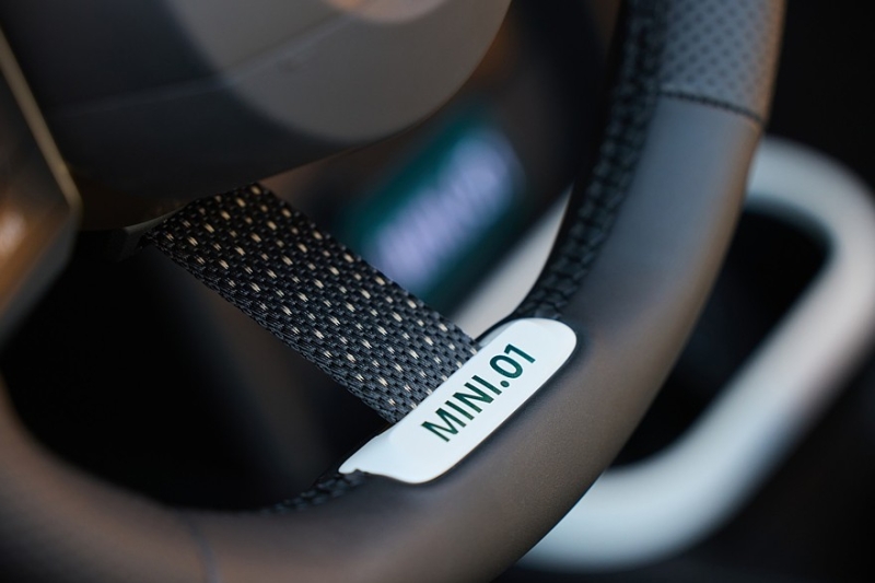 Mini.01 на базе Mini JCW Convertible: уникальный кабриолет для капризного американца