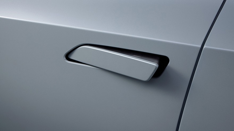 Продажи кроссовера Honda Insight стартуют в Японии, цена известна