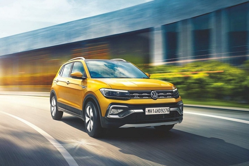 Рестайлинговый кроссовер Volkswagen Taigun: более солидный облик и новая коробка