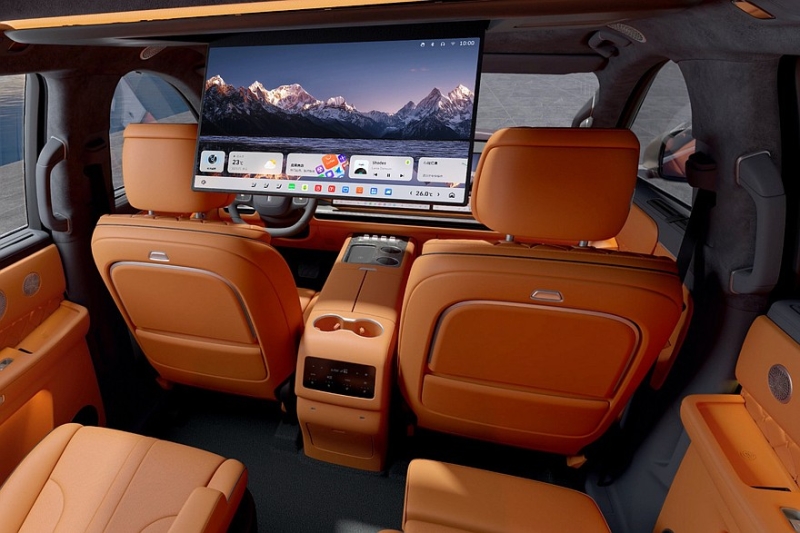 Роскошный кроссовер Wey V9X доступен к заказу: полный привод уже в базе и два варианта длины