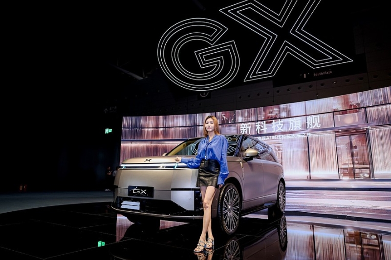Рывок в премиум: флагманский кроссовер Xpeng GX выходит на рынок с &laquo;полным фаршем&raquo;