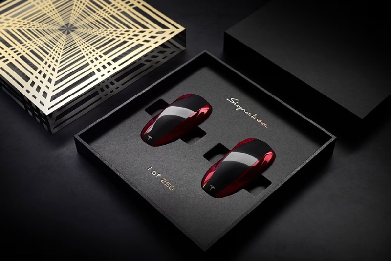 Tesla Model S и Model X обзавелись прощальными версиями Signature для VIP-клиентов