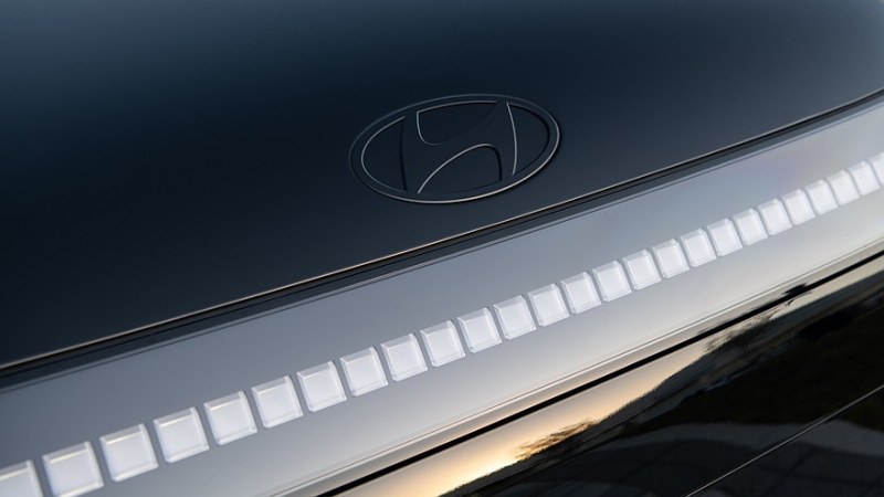 У кроссовера Hyundai Ioniq 9 Calligraphy появилась &laquo;затемнённая&raquo; спецверсия
