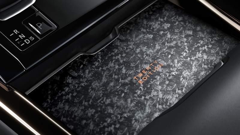 У Range Rover Sport появилась юбилейная спецверсия Twenty Edition