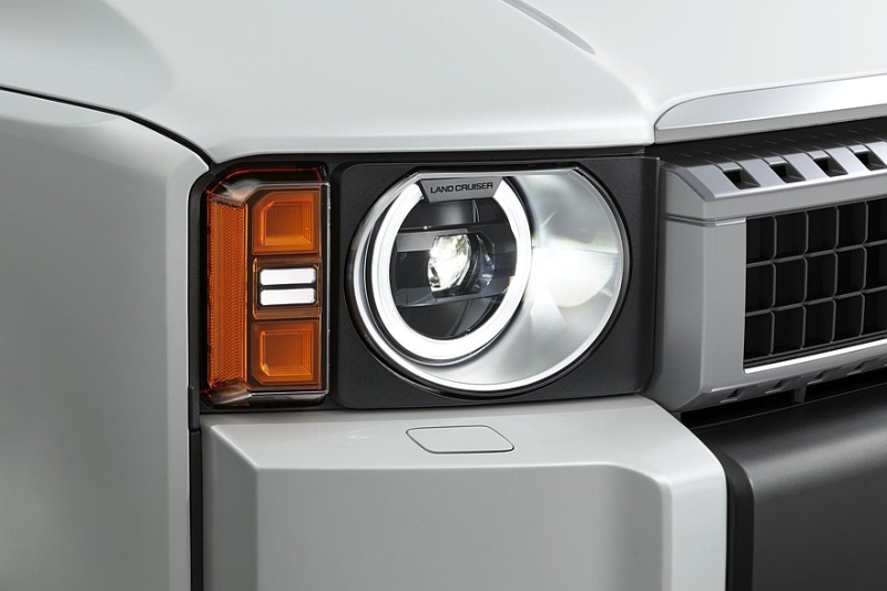 Внедорожник Toyota Land Cruiser Prado получил обновки в Японии