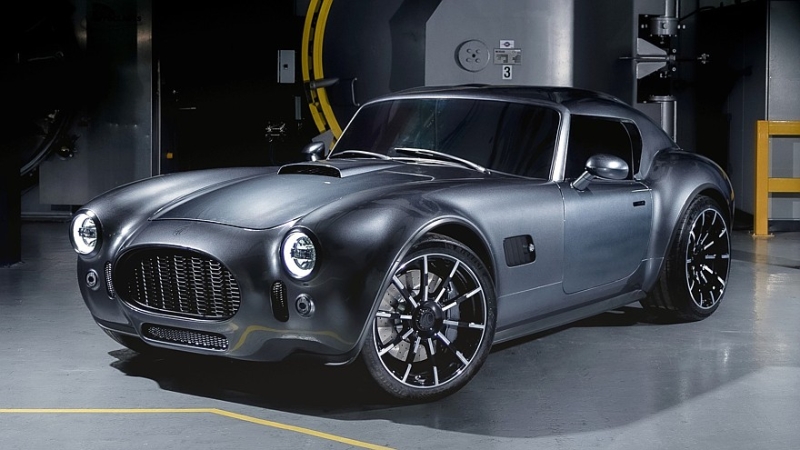 AC Cobra GT Coupe показался в серийном виде: карбоновый кузов и только двигатель V8