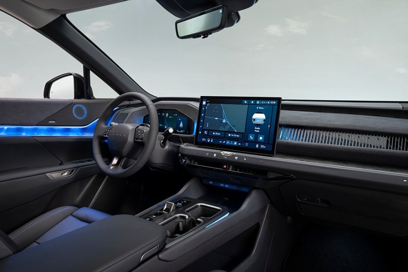 Большой кроссовер Lexus TZ дебютировал в статусе глобальной модели