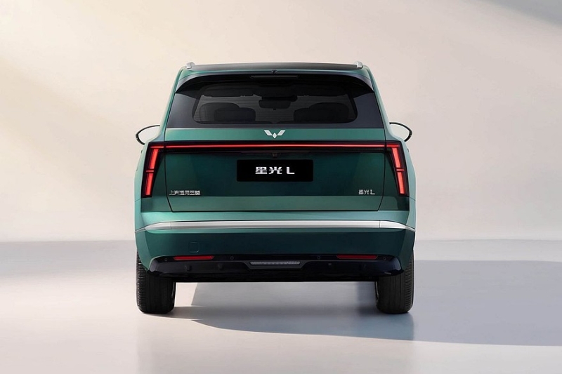 Кроссовер Wuling Starlight L от GM и SAIC: не особо богатый, зато с привлекательными ценами