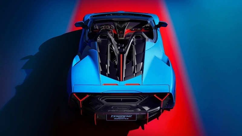 Lamborghini Fenomeno Roadster: космическая цена, ревущий V12 и никакой защиты от дождя