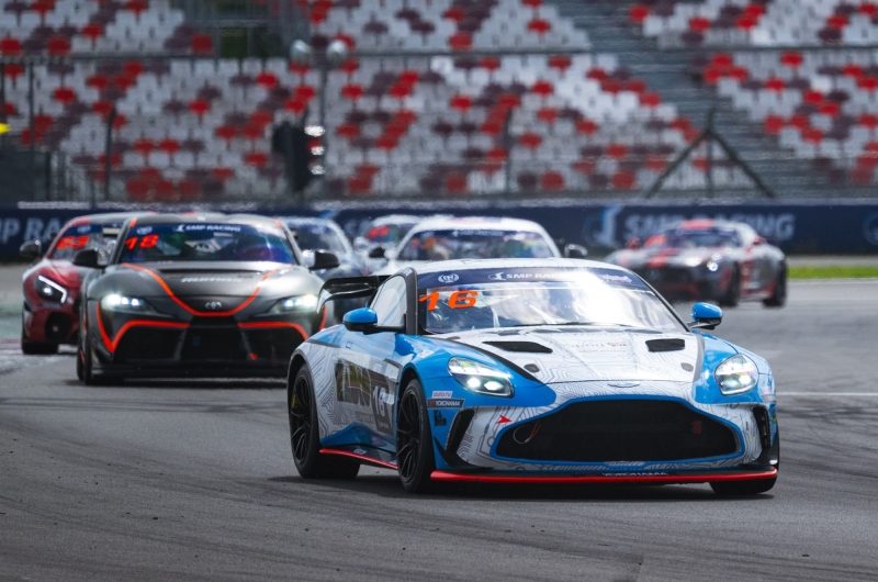 На трассе Moscow Raceway состоялось открытие нового сезона Российской серии кольцевых гонок