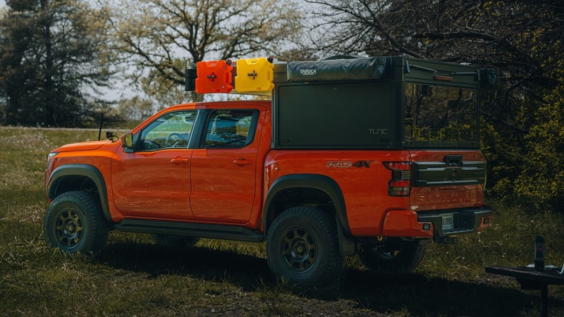 Пикап Nissan Frontier превратился в дом для автопутешественников