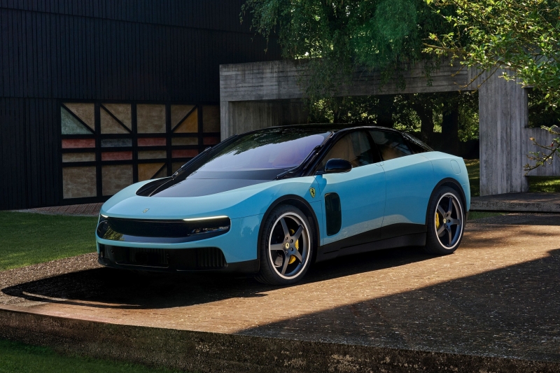 «Позор и оскорбление чувств!» — в соцсетях разгромили Ferrari Luce