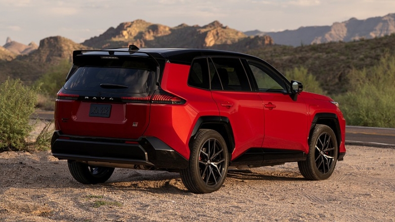 У кроссовера Toyota RAV4 может появиться &laquo;заряженная&raquo; версия