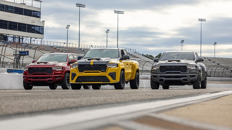 У пикапа Ram 1500 появилось семейство масл-траков Rumble Bee с моторами V8