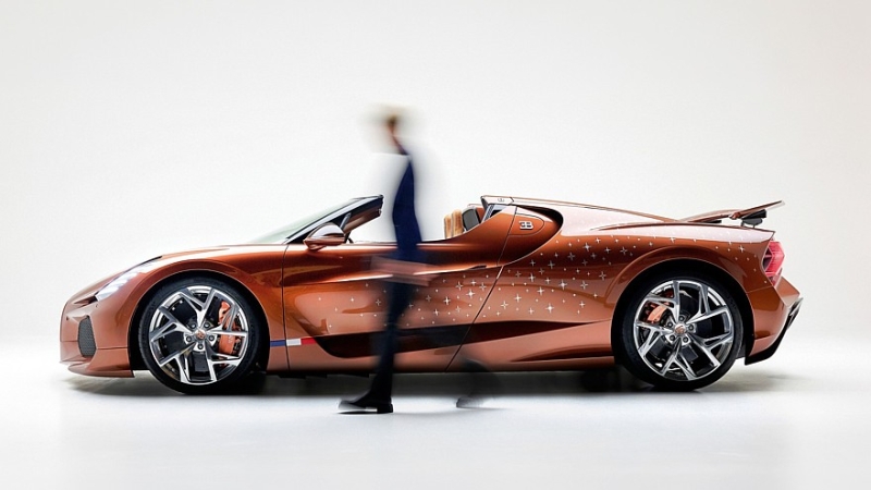 Bugatti W16 Mistral Le Retour du Jeune Prince: ода взрослеющему Маленькому принцу