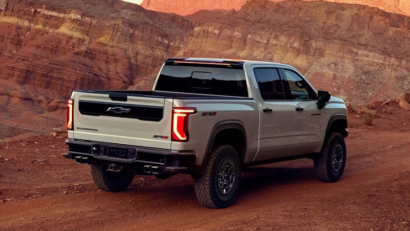 Дебютировал новый пикап Chevrolet Silverado, в том числе топовые версии ZR2 и High Country