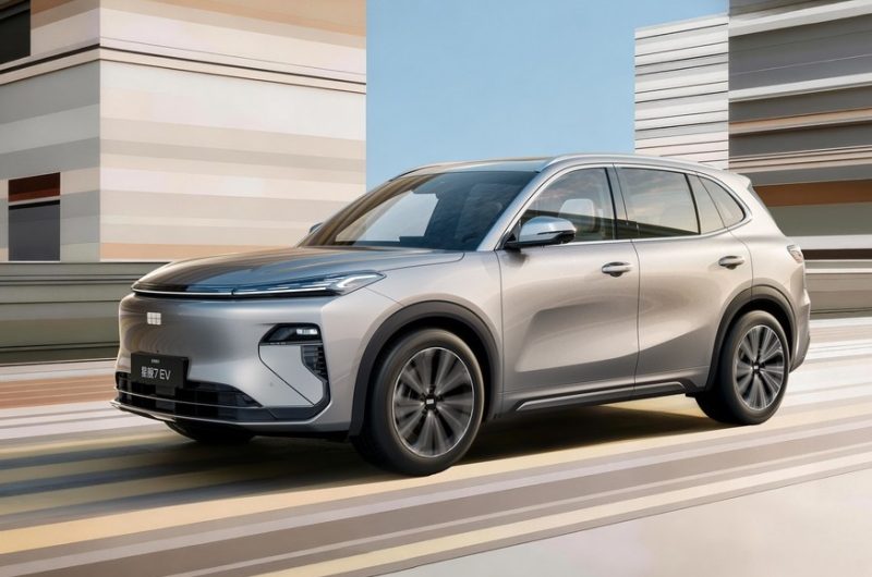 Geely Galaxy Starship 7, который знаком россиянам: новая версия предложена сразу со скидками