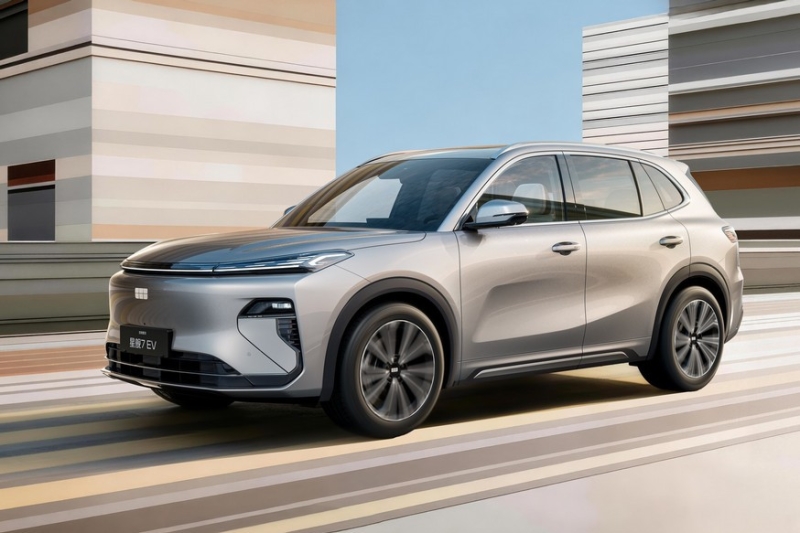 Geely Galaxy Starship 7, который знаком россиянам: новая версия предложена сразу со скидками