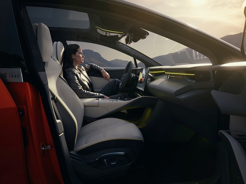 Гибридный Lotus Eletre X дебютировал в Европе с отличным соотношением цена/мощность