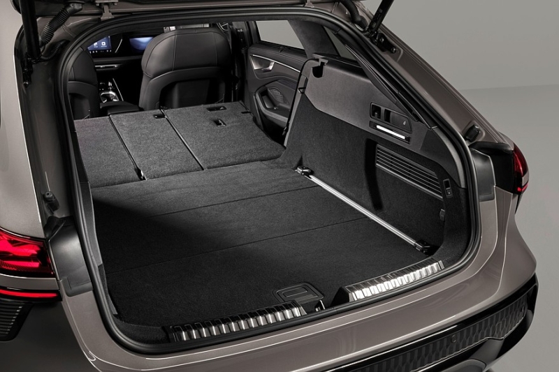 Новый Audi A6 allroad: раздутый кузов, тоскливый салон и тотальная гибридизация