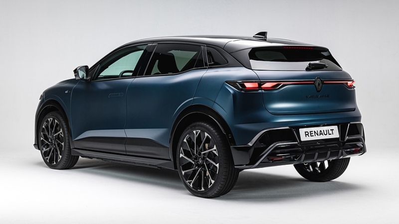 Renault освежила хэтчбек Megane E-Tech electric: новое &laquo;лицо&raquo; и батарея большей ёмкости