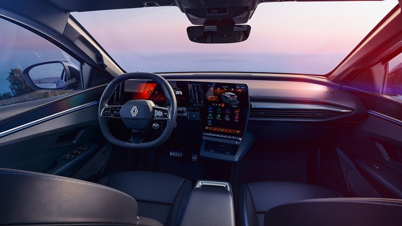 Renault освежила хэтчбек Megane E-Tech electric: новое &laquo;лицо&raquo; и батарея большей ёмкости