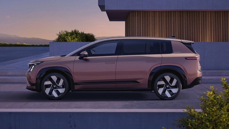 Skoda полностью рассекретила новый флагманский трёхрядный кроссовер Peaq, цены известны